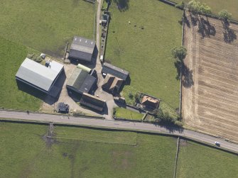 Oblique aerial view of Bordie Farm Tower, taken from the N.