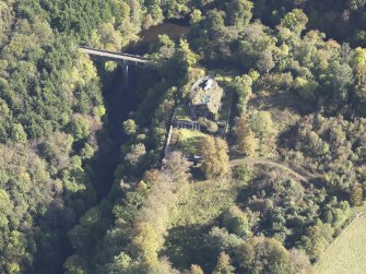Oblique aerial view of Cadzow Castle, taken from the W.