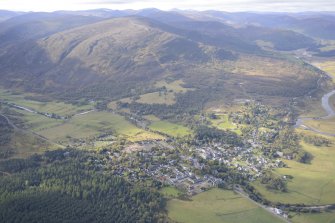General oblique aerial view of Braemar centred on Braemar Golf Course, taken from the NE.