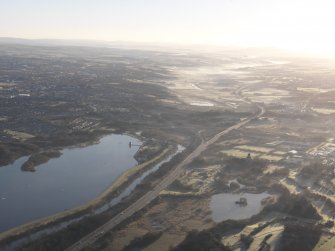 General oblique aerial view of Strathclyde Loch, the River Clyde and the M74, looking ESE.