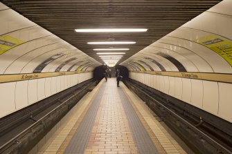 View looking along the island platform of St George’s Cross subway station