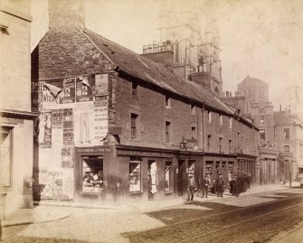 View of Nethergate, Dundee, showing shops including Lundie Stationer and P. Fenwick, Wine and Spirit Merchant.
PHOTOGRAPH ALBUM No 47: DUNDEE ALBUM