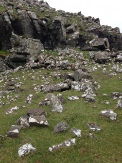 One of the huts placed around the exterior of the dun.