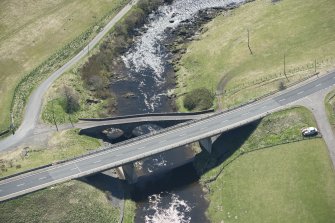 Oblique aerial view of Clyde's Bridge, looking to the SSE.