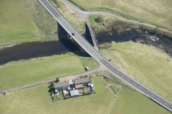 Oblique aerial view of Clyde's Bridge, looking to the E.