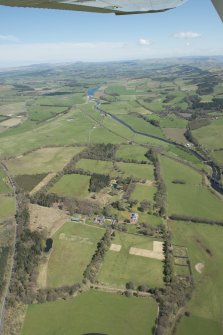 General oblique aerial view of the Upper Clyde Valley centred on Hardington House, looking to the ENE.