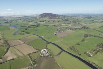 General oblique aerial view of Tinto Hill in the Upper Clyde Valley centred on the village of Symington, looking to the W.