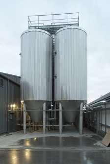 Ellon, Brewdog craft brewery. View of fermeting vessels.  Due to their size, these 200 hectolitre (20 000 litres) fermenting vessel. Each has a 200mm insulation (can deal with routine temperature drops to minus 5 degrees centigrade) are kept outside