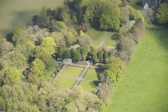 Oblique aerial view of Arnage Castle garden, looking to the N.