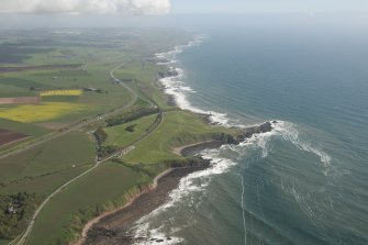 Oblique aerial view of Stonehaven Golf Course, looking to the N.