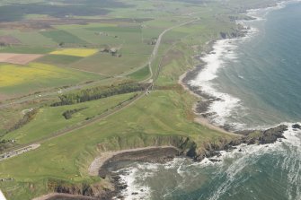 Oblique aerial view of Stonehaven Golf Course, looking to the NNW.