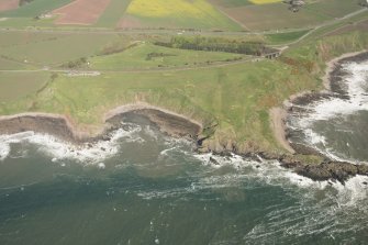 Oblique aerial view of Stonehaven Golf Course, looking to the NW.