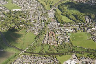 Oblique aerial view of Ellon, looking to the N.