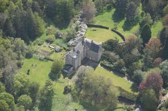 Oblique aerial view of Kemnay House, looking to the SW.
