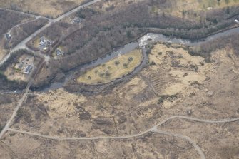 Oblique aerial view of Skeabost, Bernisdale, looking SW.