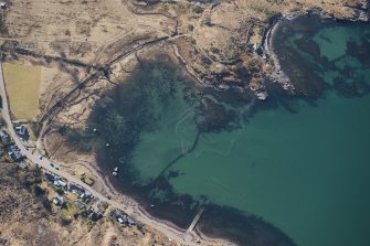 Oblique aerial view of the fish trap, looking SSE.