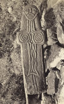 View of cross found at Riasg Buidhe, now situated in the gardens of Colonsay House, Colonsay.
Titled: '100. Cross found at Riskbuie now at Kiloran Gardens.'
PHOTOGRAPH ALBUM NO 186: J B MACKENZIE ALBUMS vol.1