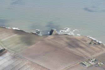 General oblique aerial view of Prail Castle promontory fort, looking ESE.