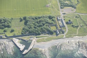 Oblique aerial view of Castlehill Harbour, looking to the SSW.
