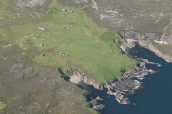 Oblique aerial view of Eilean Nan Ron township buildings, looking to the NNW.