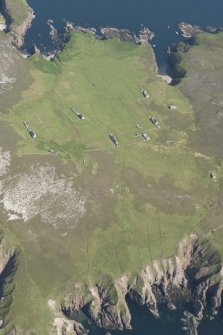 Oblique aerial view of Eilean Nan Ron township buildings, looking to the WNW.