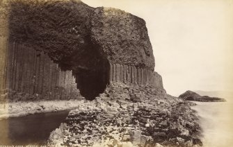 View of Fingal's Cave, Staffa
Titled 'Fingal's Cave, Staffa, 546 J.V.
PHOTOGRAPH ALBUM No.33: COURTAULD ALBUM.