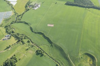 General oblique aerial view centred on the Glasgow University excavations at Leadketty, looking SW.