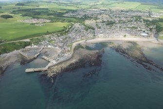 Oblique aerial view of Stonehaven and Stonehaven Harbour, looking WSW.