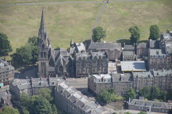 General oblique aerial view of Bruntsfield Place, looking SE.