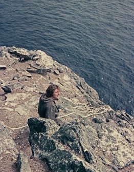  E Kinnel above the pitch, as far as party went without causing havoc amongst birds, Stac Lee.