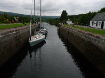 Cullochy Lock open showing position of store & semi detached lock keepers cottages on S bank and lock keepers cottage on N bank