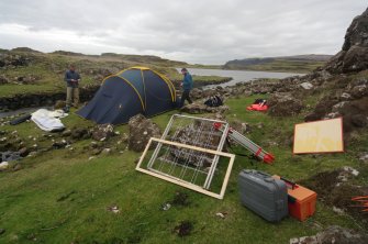 Setting up base camp on site in 2009. (Colin Martin)