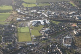 Oblique aerial view of New Dunfermline High School, looking W.