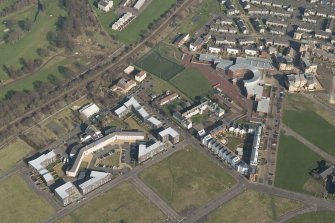 Oblique aerial view of Craigmillar Primary School, looking to the NE.