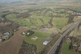 Oblique aerial view of Glenbervie Golf Course, looking to the N.