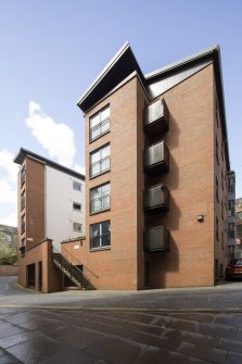 View of rear elevation of Cooper's Close, 114-120 Canongate, Edinburgh, from SE.