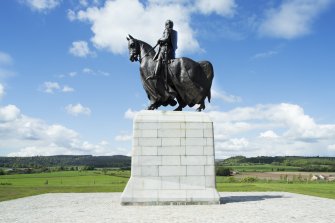 General view of the Robert The Bruce Statue, looking west south west.