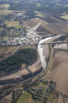 General oblique aerial view of the River Findhorn and railway viaduct at Forres, looking S.