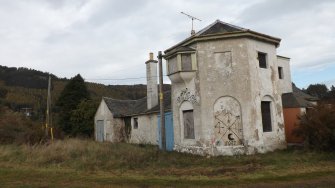 Old Bonar Lighthouse Tower showing graffitti looking NW