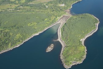 General oblique aerial view of South Bay, Stonefield, looking NW.