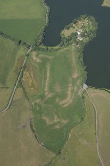 Oblique aerial view centred on the parchmarks beside Soulseat Loch, looking WNW.