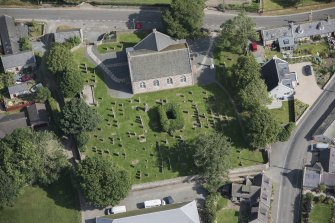 Oblique aerial view of Chapel of Garioch Parish Church, St Mary's Chapel and Old Parish Church, looking N.