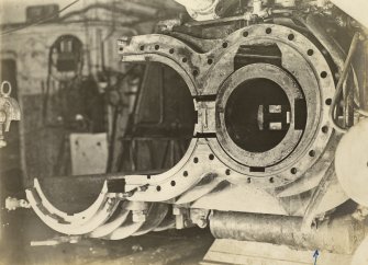 German battleship SMS Baden. Port tube. Rear cover and door removed. Air barrels and plungers instead of springs.