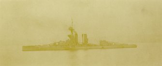 Uncaptioned photograph of a ship. A British Iron Duke class battleship. Possibly HMS Iron Duke, HMS Malborough, HMS Benbow or HMS Emperor of India
