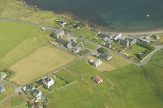 Oblique aerial view of Hillswick, looking SE.