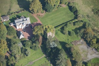 Oblique aerial view of Kilmaronock Castle and Kilmaronock House, looking NNE.