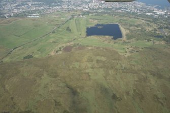 Oblique aerial view of Greenock Whinhill Golf Course and Whinhill Reservoir, looking N.