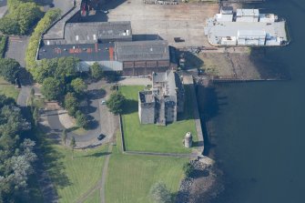 Oblique aerial view of Newark Castle, looking W.