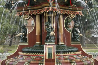 Middle section cherub spouts.