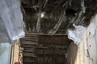 Interior. Detail of ground floor corbals.